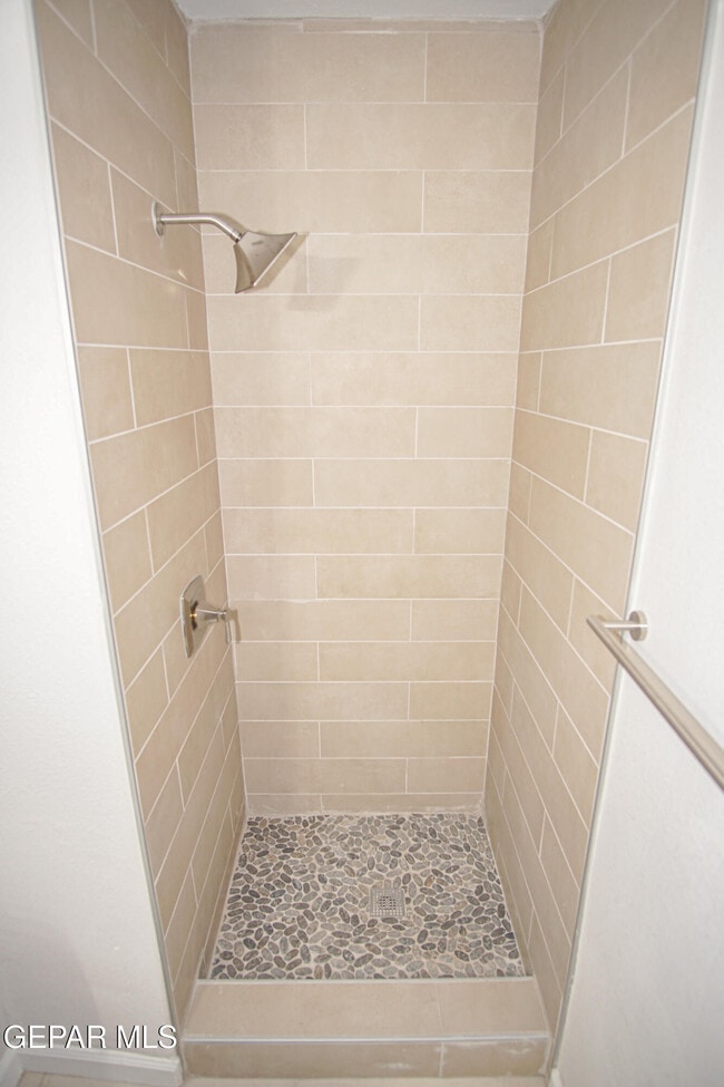 Building Photo - 4920 Alps Dr