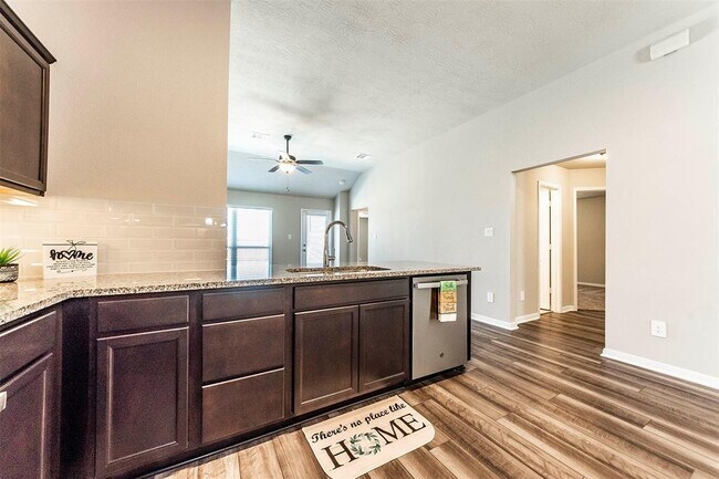 Building Photo - 8224 Tourmaline Wy