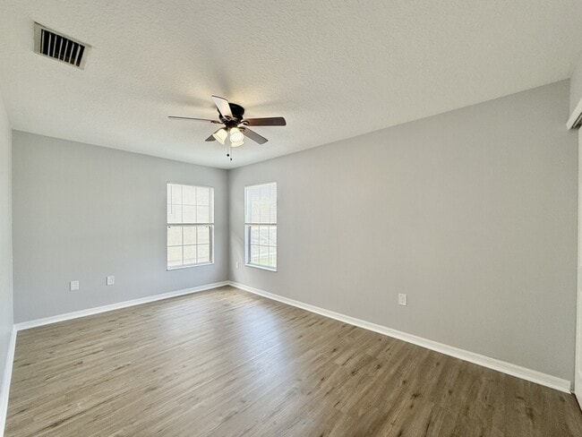 Building Photo - 10325 Boyette Creek Blvd