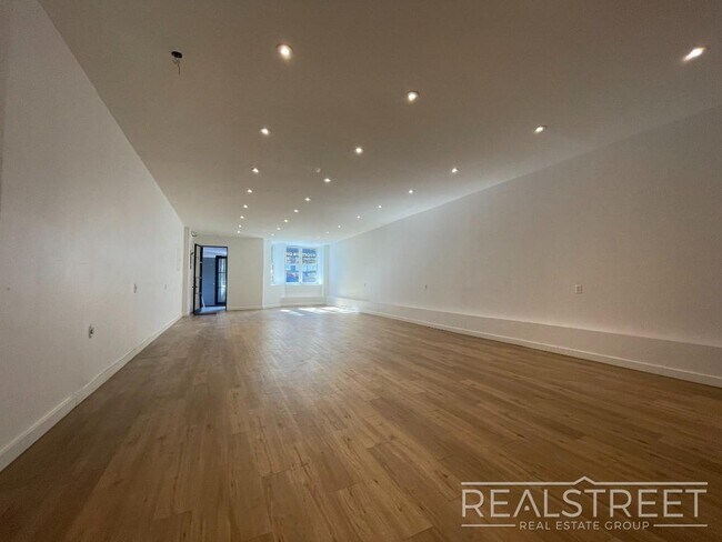 Floorplan - 1625 Union Street