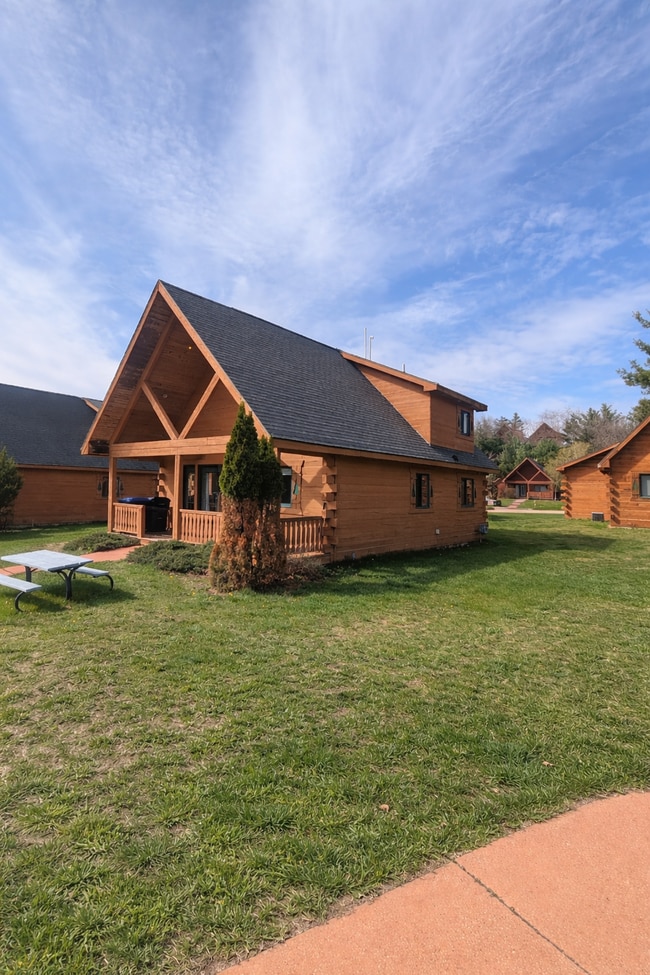 Building Photo - 721 Skatepark Court