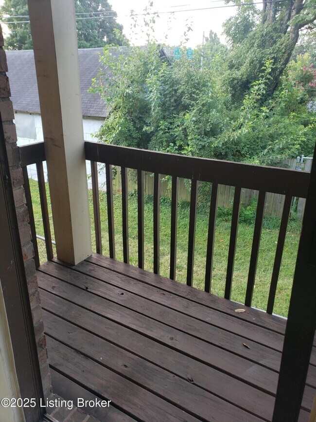 Building Photo - 100 E Florence Ave