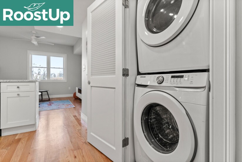 Building Photo - Furnished Bedroom with Private Bath in South Boston