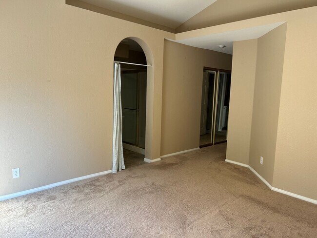 Building Photo - Single story home at Desert Shores