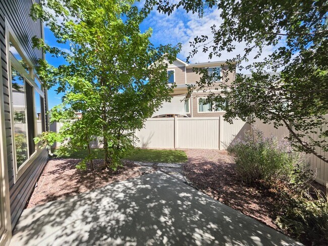 Building Photo - 9216 Timberlake Loop