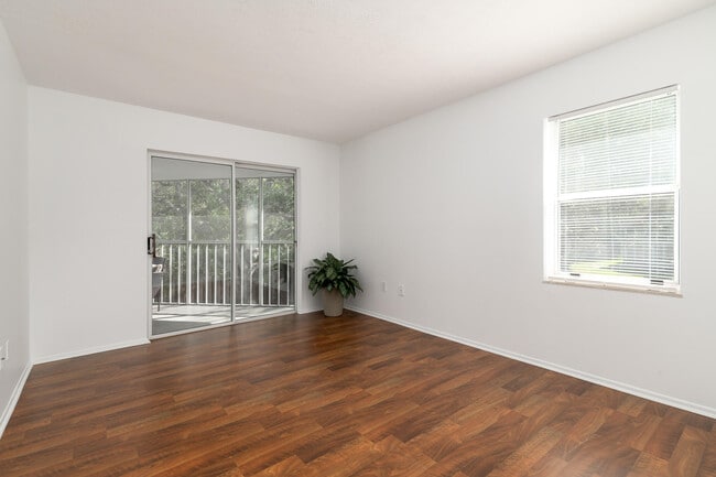 Building Photo - 3254 SE Aster Ln