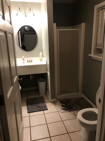 Building Photo - 390 Main St