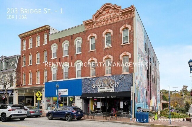 Building Photo - 203 Bridge St