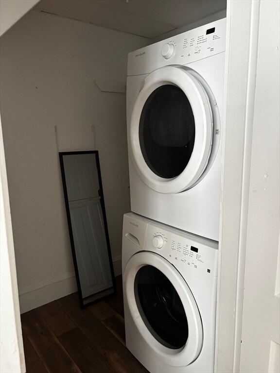 Building Photo - 131 Vernon St