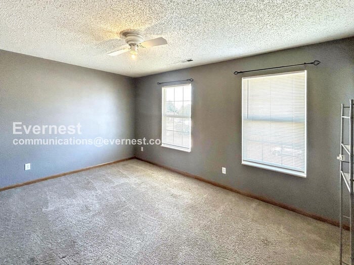 Building Photo - 663 Seawell Dr