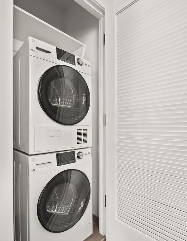 Building Photo - 220 Ventura Ave