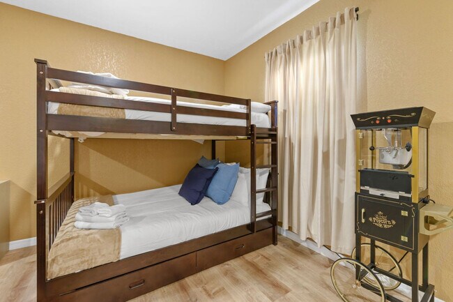 Building Photo - 11312 112th St N