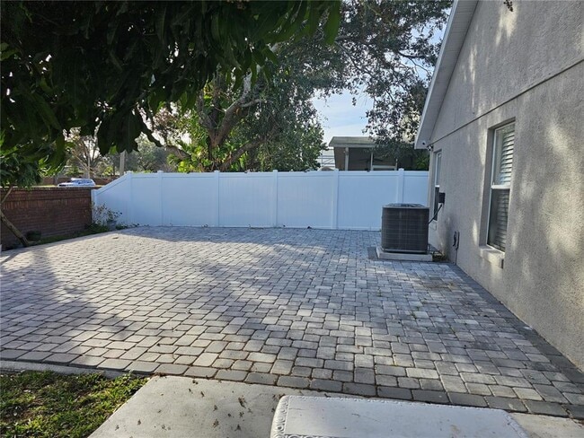 Building Photo - 11761 Hatcher Cir