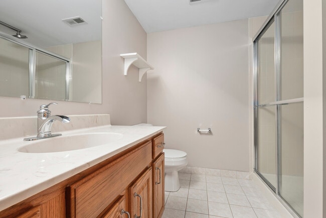 Building Photo - 6840 Oak View Ct