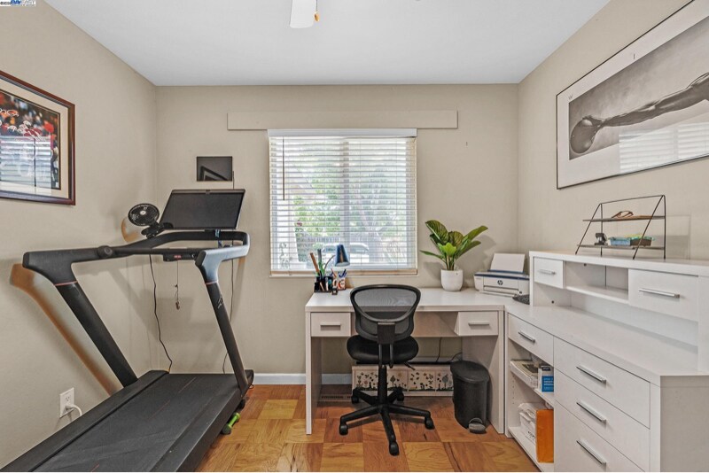 Building Photo - 590 Cinnabar Dr