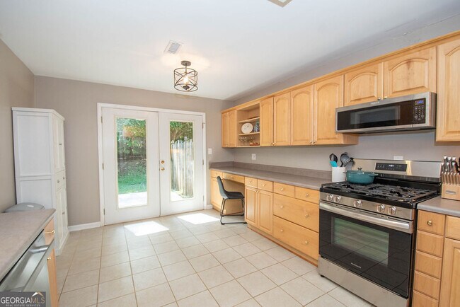 Building Photo - 103 Burnham Rise