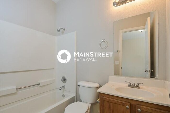 Building Photo - 3 Bedroom Pet-Friendly Home in TUCSON, AZ with Main Street Renewal
