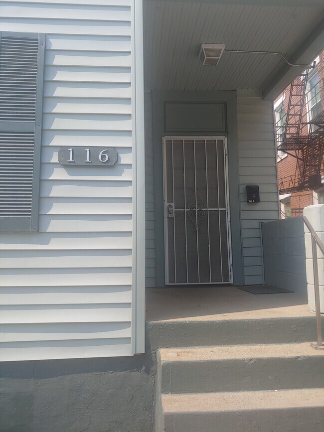 Building Photo - 116 Township Ave apt 2