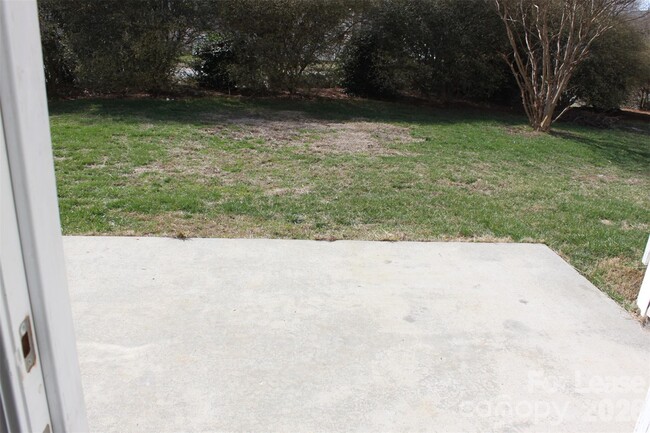 Building Photo - 9651 Laurie Ave NW