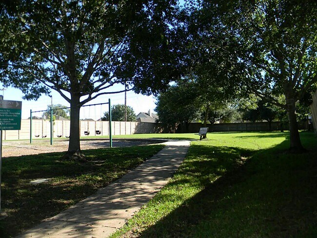 Building Photo - 2511 Branch View Ln