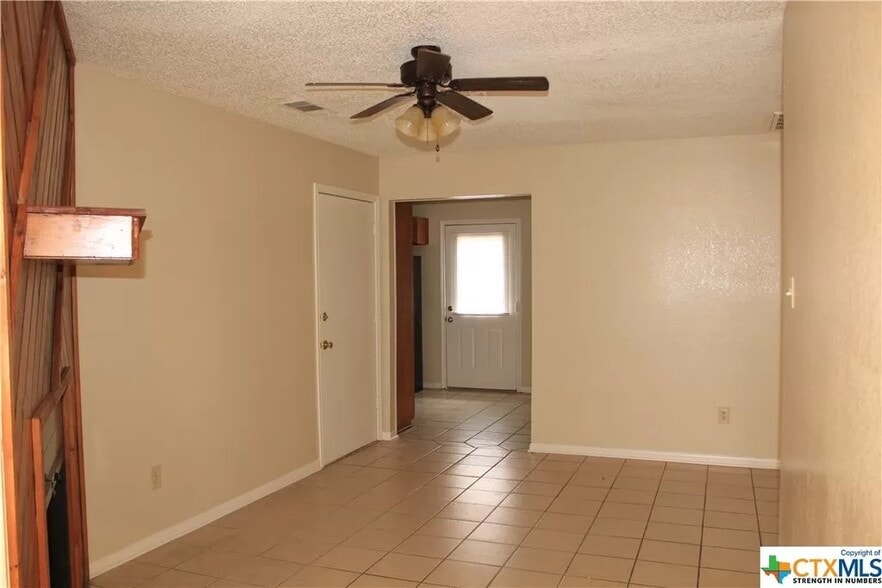 Building Photo - 107 Jason Dr