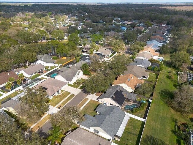Building Photo - 9415 Pebble Glen Ave