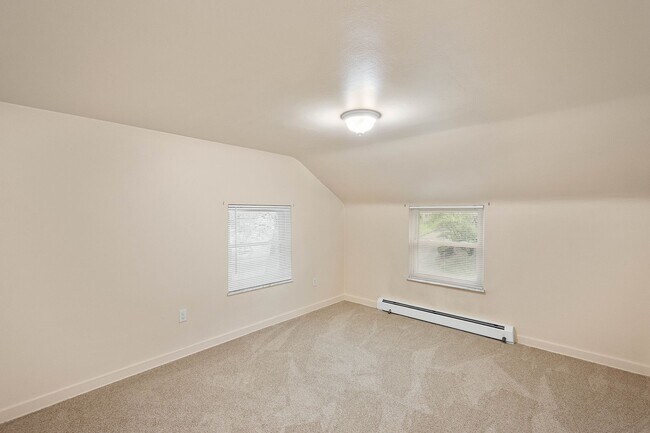 Building Photo - Stunning 3 bedroom home in Wilkins Township available now!