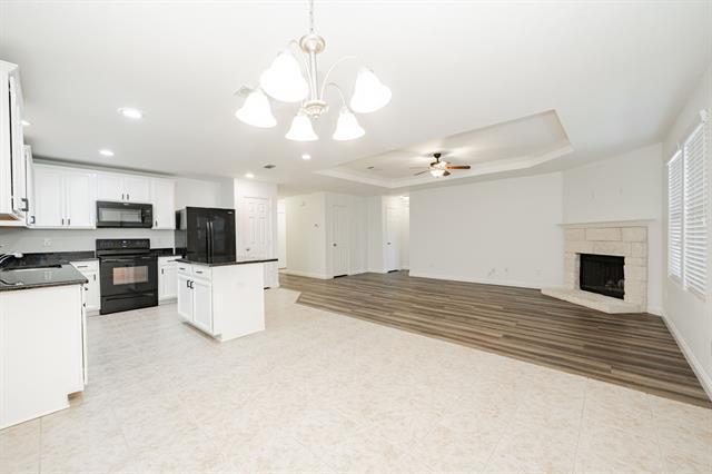 Building Photo - 122 Feverbush Dr