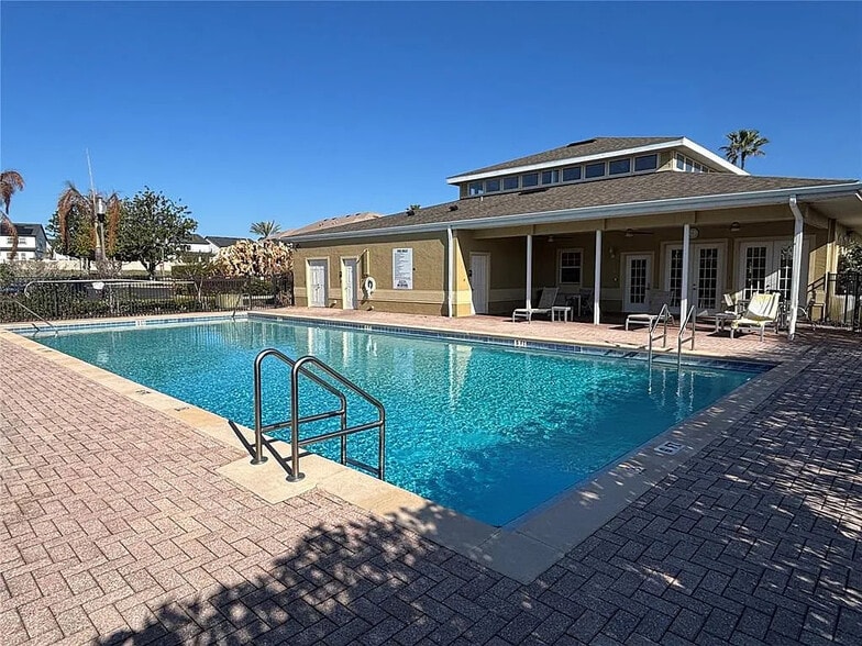 Building Photo - 17412 Promenade Dr