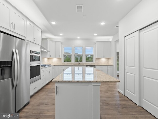 Building Photo - 6248 Zinnia Ln