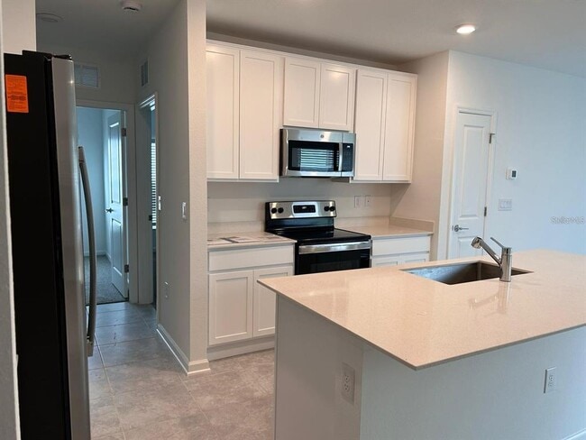 Building Photo - 649 Trotters Dr
