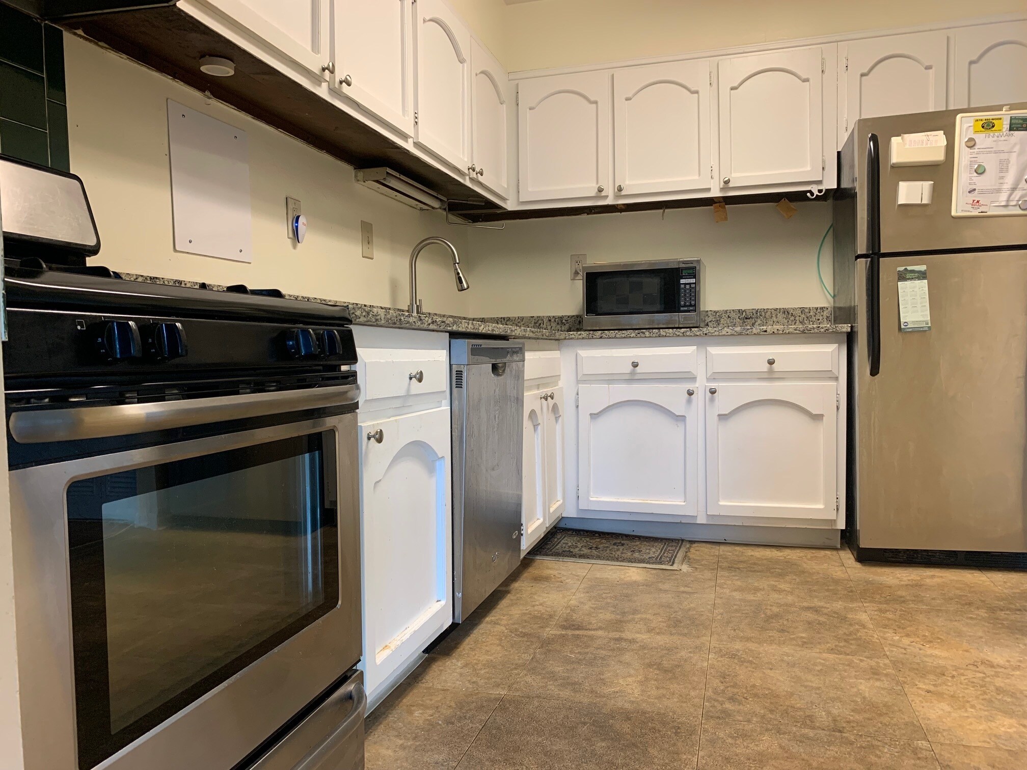 Kitchen - 9900 Georgia Ave