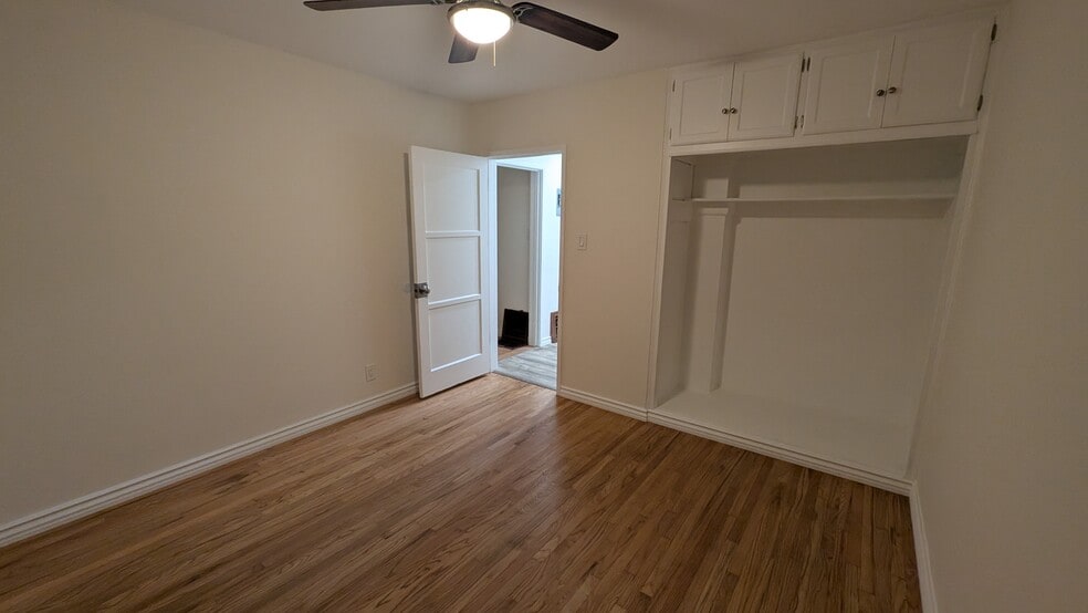 Building Photo - 312 W Olive St