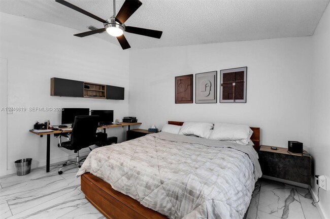 Building Photo - 17864 SW 141st Ct