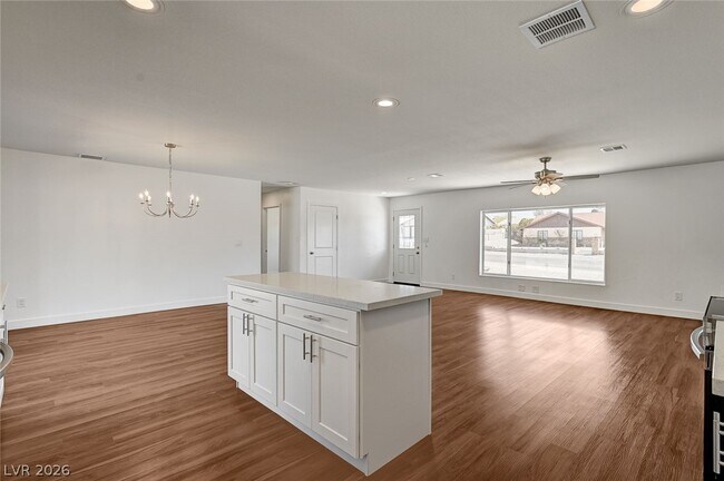 Building Photo - 1580 Quarter Horse Dr
