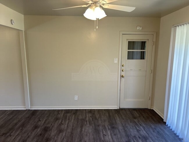 Building Photo - 1315 Zephyr Rd