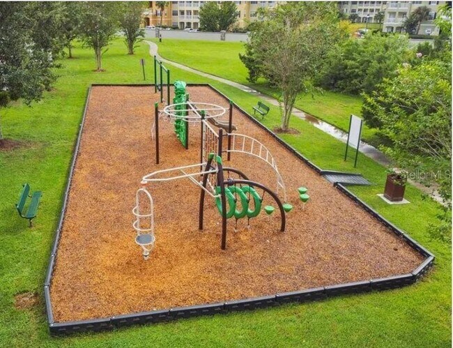 Building Photo - 2403 Hassonite St