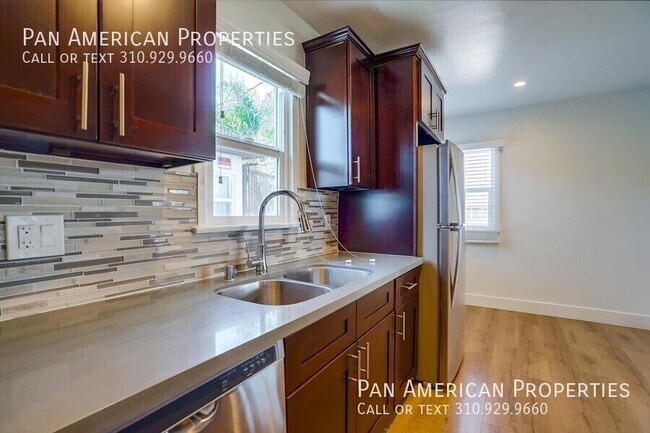 Building Photo - 11314 1/2 S Truro Ave-