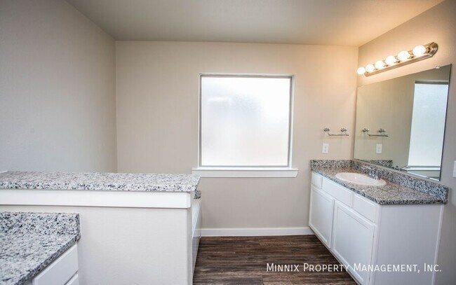 Building Photo - 2150 Kirksey Ave