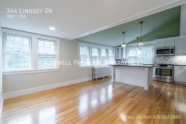 Building Photo - 344 Lindsey Dr