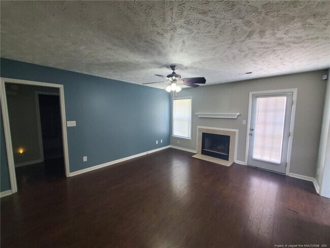 Building Photo - 1734 Winnabow Dr