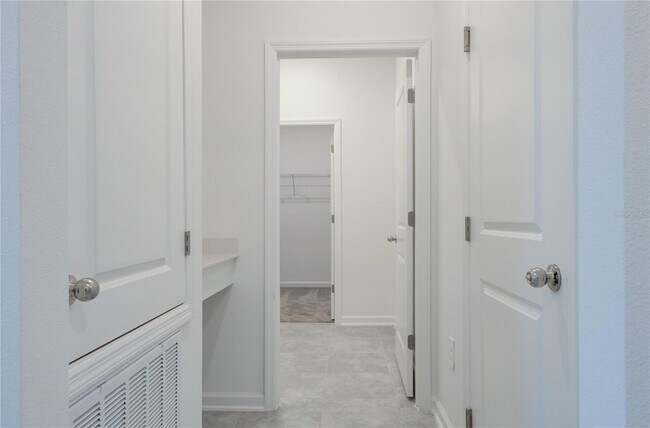 Building Photo - 1403 Brentwood Dr