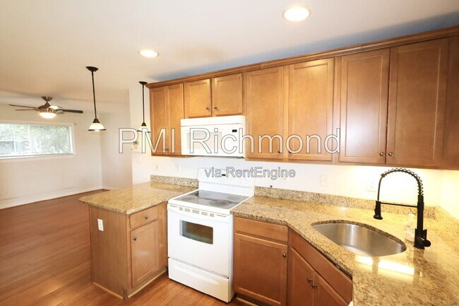 Building Photo - 513 S Harrison St