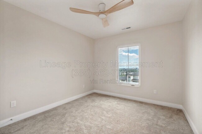 Building Photo - 707 N 1540 E