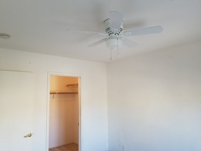 Building Photo - 5063 El Castano Ave