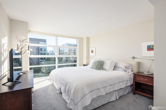 Building Photo - 330 Mission Bay Boulevard North