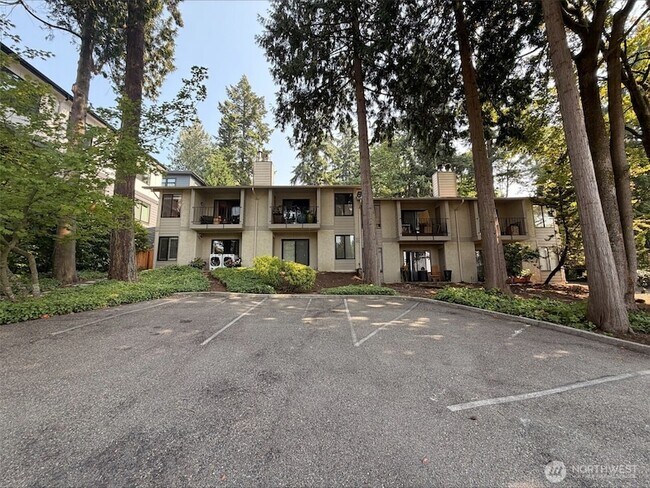Building Photo - 6722 112th Ave NE