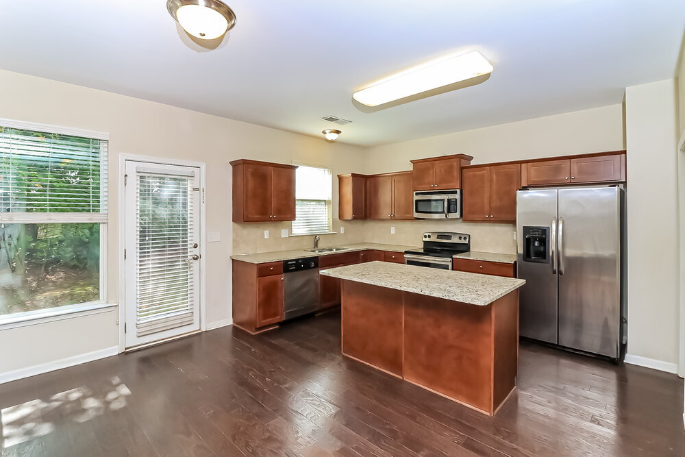 Building Photo - 360 Darbys Run Ct