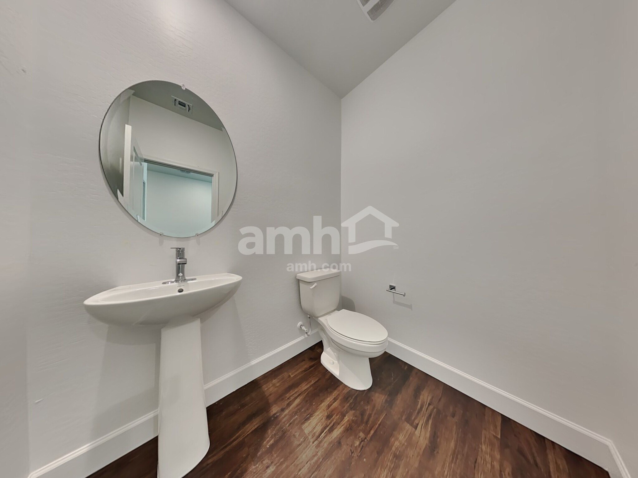 Building Photo - 17151 W Townley Ave