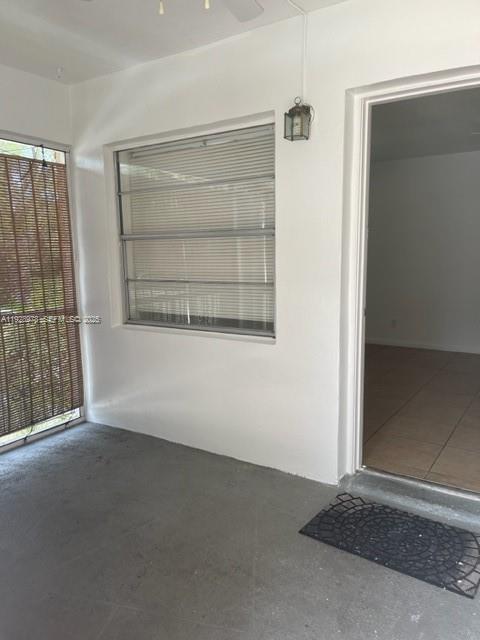 Building Photo - 133 SE 4th Ave